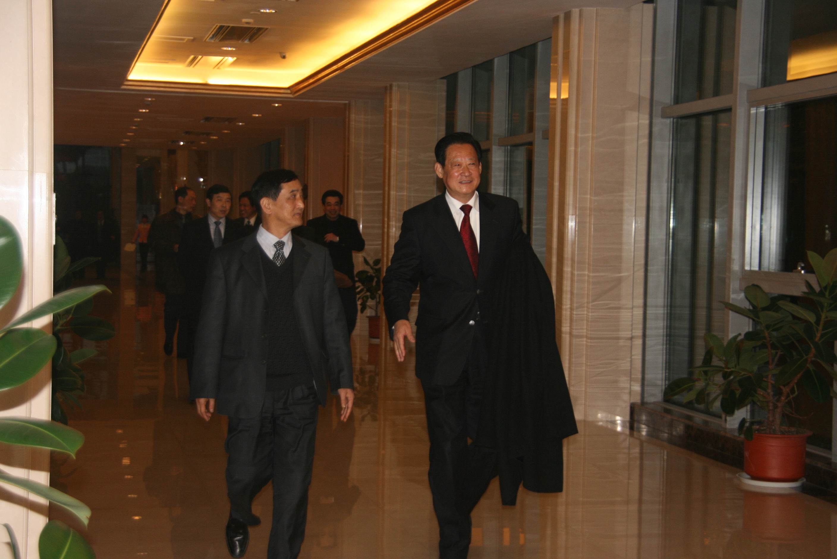汪忠友书记迎接省人大朱先发副主任